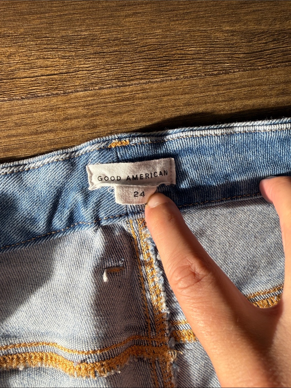Good American Light Blue Relaxed Jeans with Distressed Hem - Picture 3 of 4